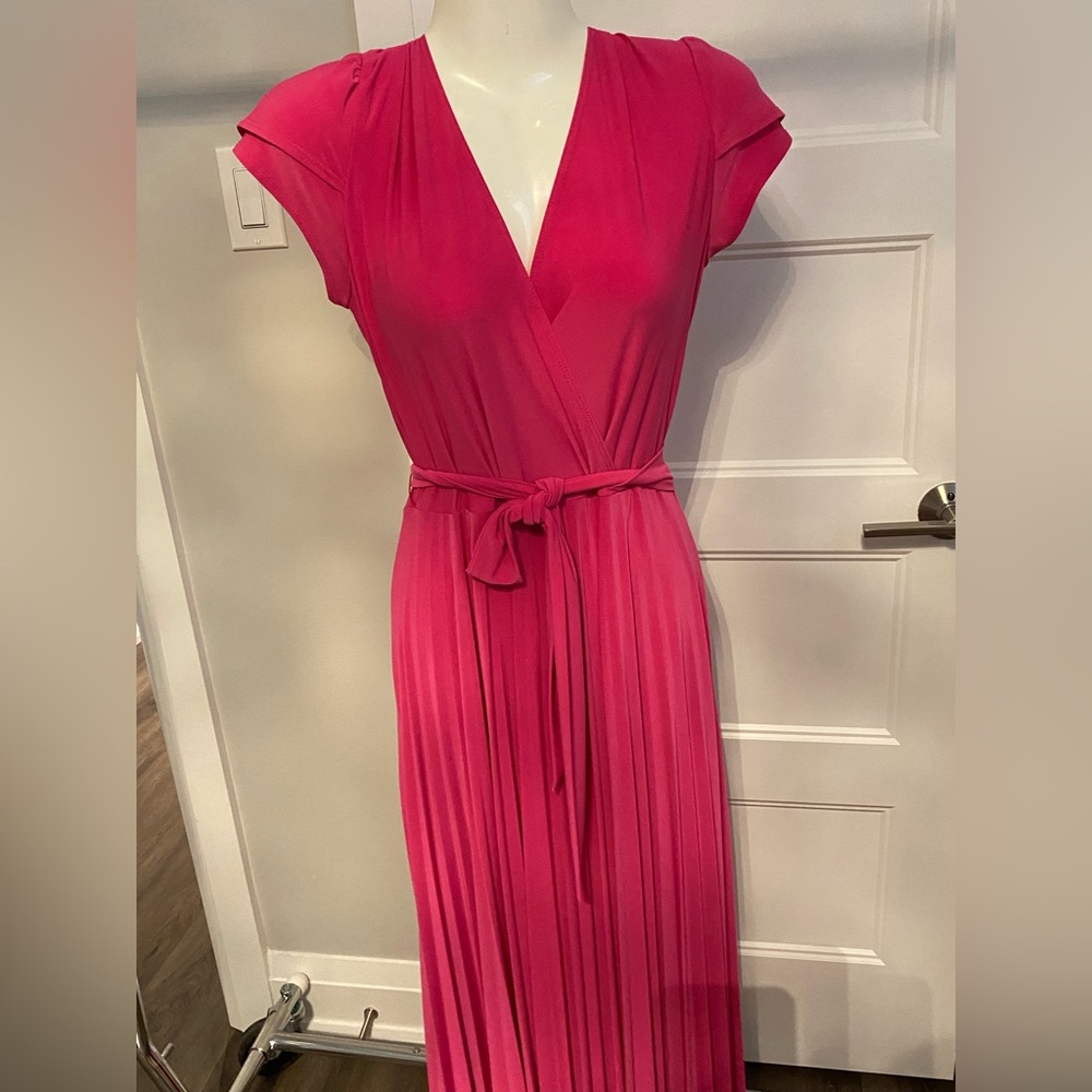Pink pleated dress size 6.